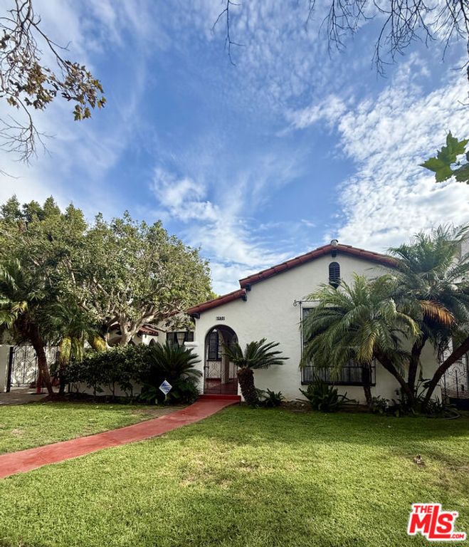 6450 Drexel Avenue, Los Angeles, CA 90048