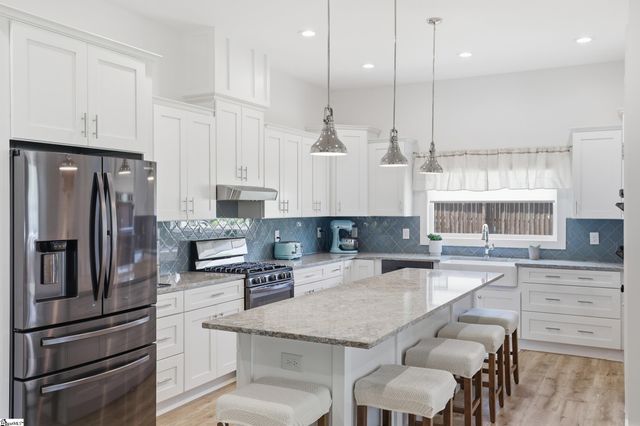 1006 Embassy Drive, Anderson, SC 29621