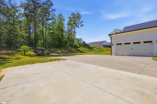 1006 Embassy Drive, Anderson, SC 29621