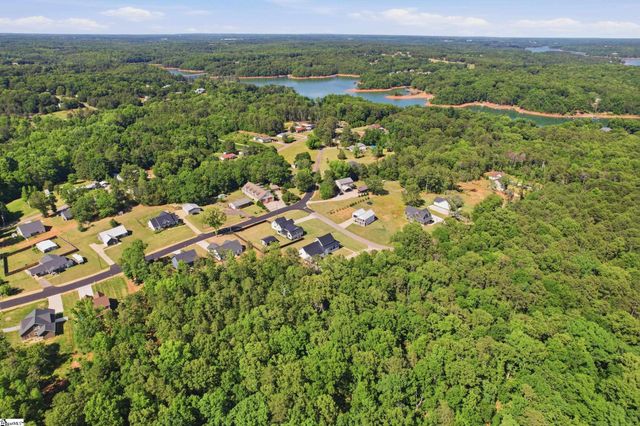 1006 Embassy Drive, Anderson, SC 29621