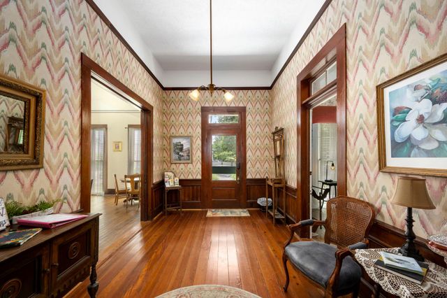 1118 Prairie Street, Columbus, TX 78934