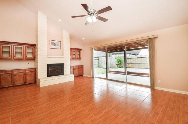 15615 Four Leaf Drive, Houston, TX 77084