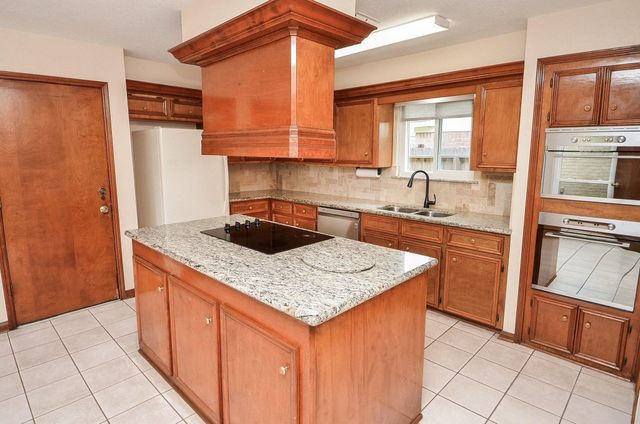 15615 Four Leaf Drive, Houston, TX 77084