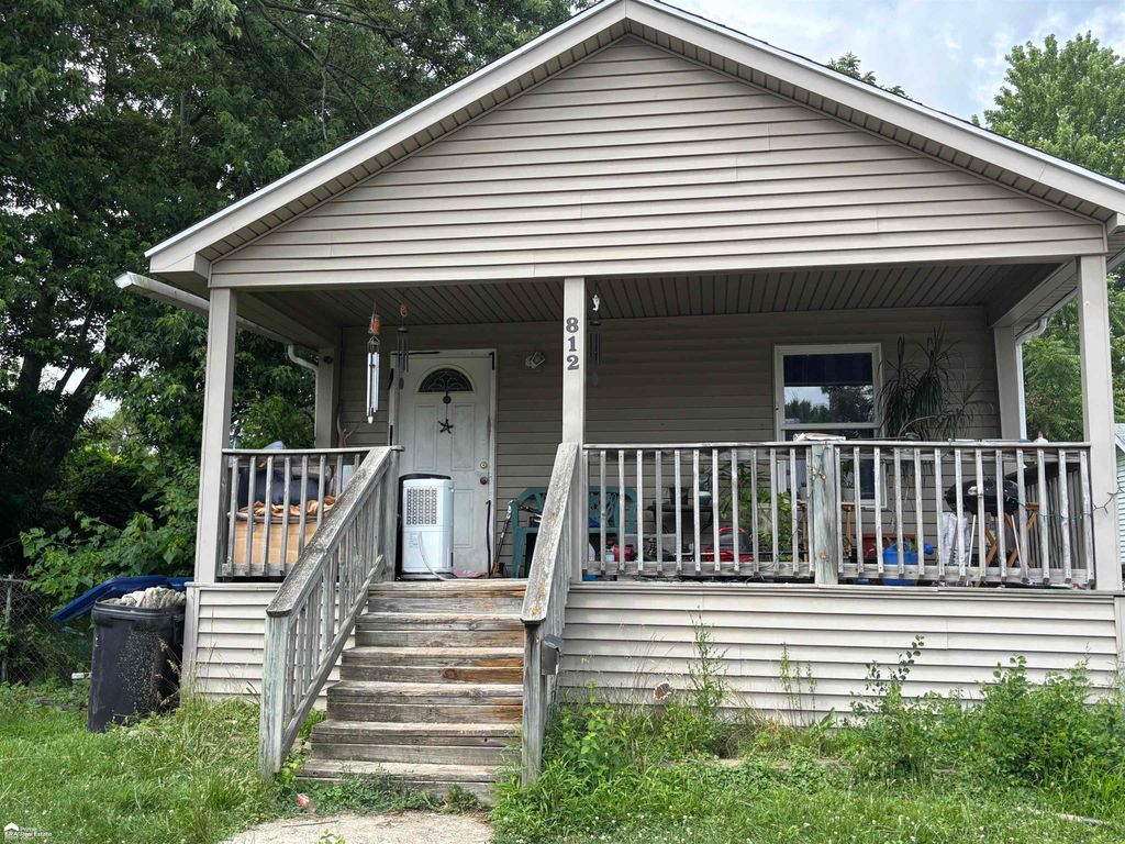 812 Remington Avenue, Flint, MI 48507