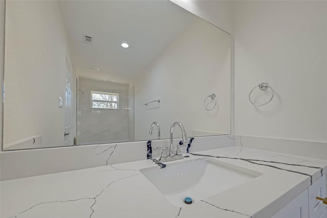 7339 Krueger Road A, Houston, TX 77033
