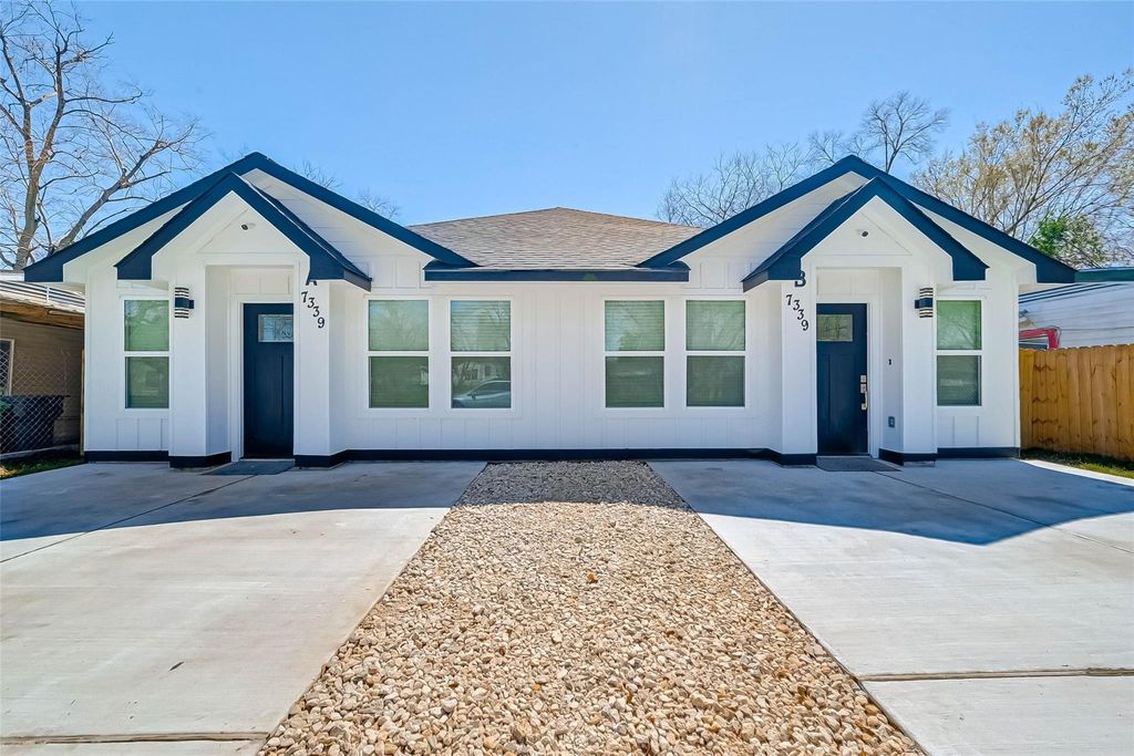 7339 Krueger Road A, Houston, TX 77033