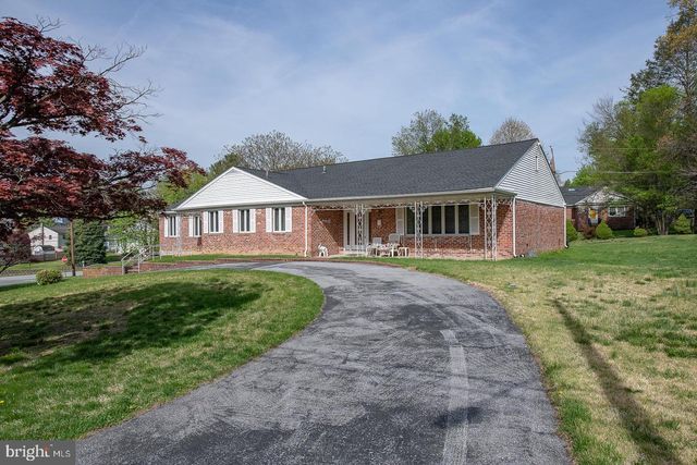 1000 BEECH RD, Wallingford, PA 19086