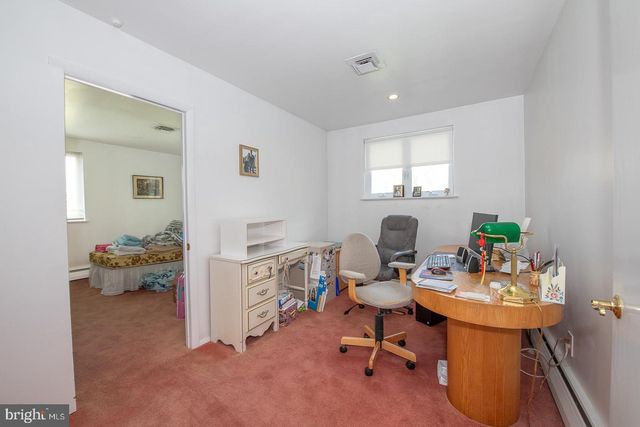 1000 BEECH RD, Wallingford, PA 19086