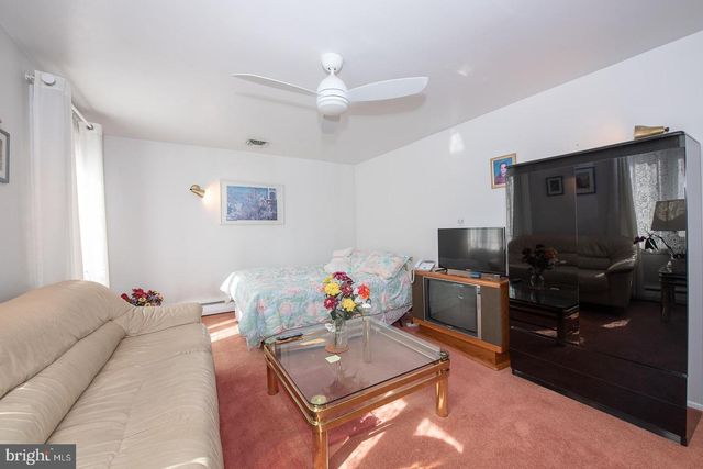 1000 BEECH RD, Wallingford, PA 19086