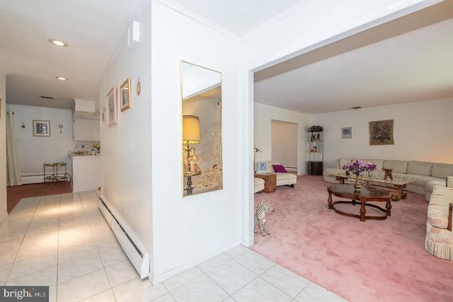 1000 BEECH RD, Wallingford, PA 19086