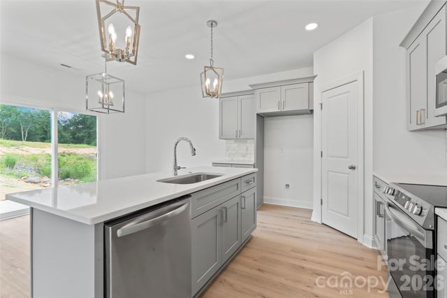 1595 Solitude Court, Kannapolis, NC 28081