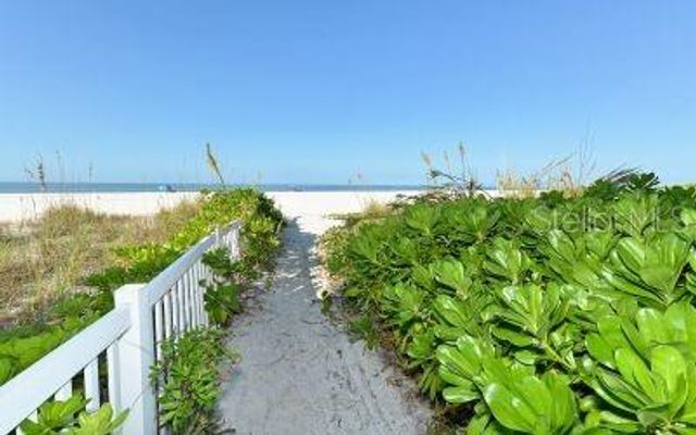 1801 GULF DRIVE N 219, Bradenton Beach, FL 34217