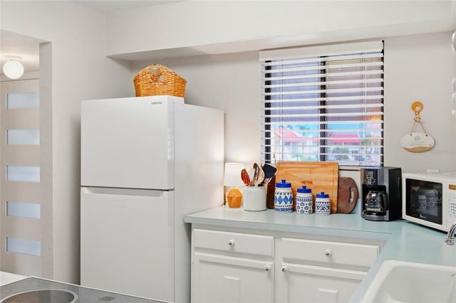 1801 GULF DRIVE N 219, Bradenton Beach, FL 34217