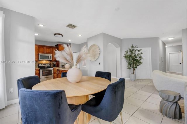 4351 SW 160th Ave 104, Miramar, FL 33027