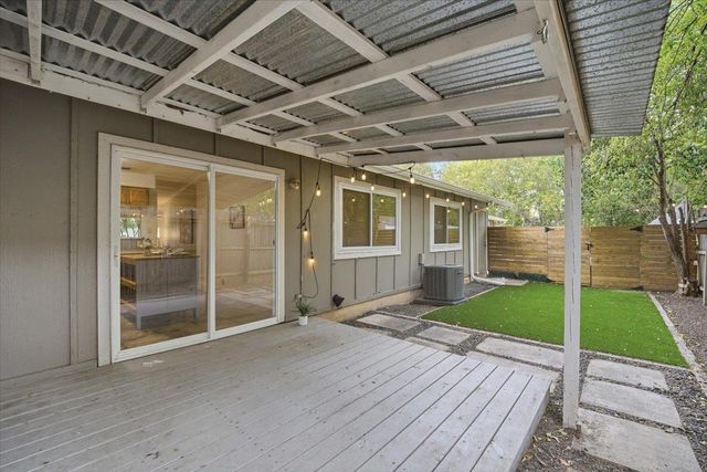 6713 West Gate BLVD A, Austin, TX 78745