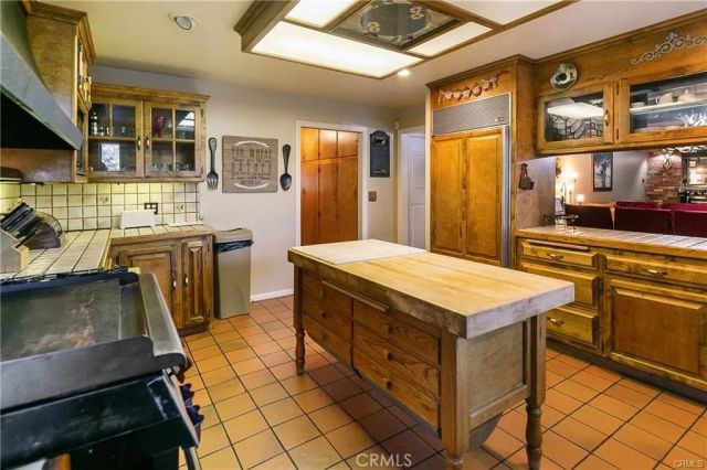 384 Primrose Circle, Lake Arrowhead, CA 92352