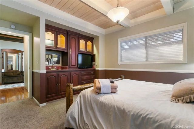 384 Primrose Circle, Lake Arrowhead, CA 92352