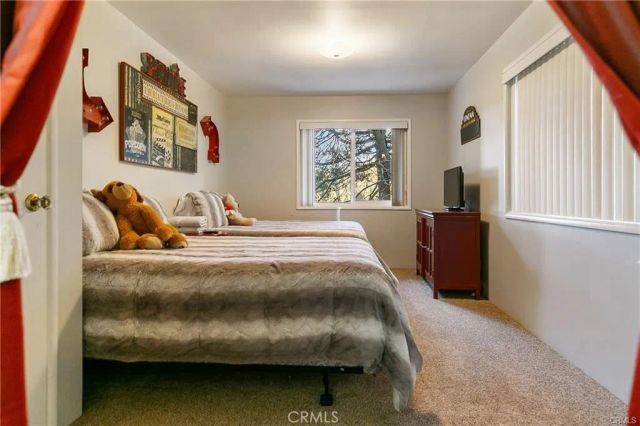 384 Primrose Circle, Lake Arrowhead, CA 92352