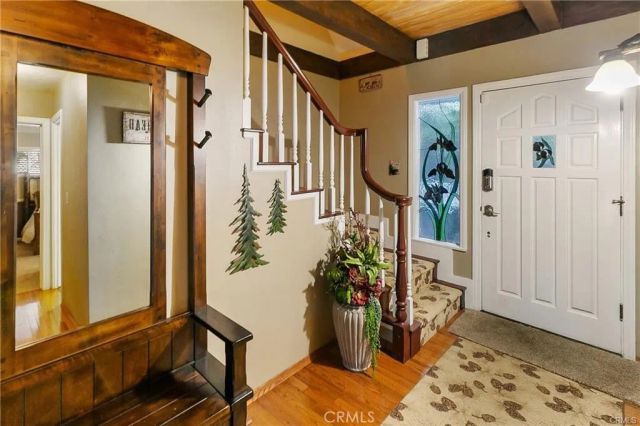 384 Primrose Circle, Lake Arrowhead, CA 92352