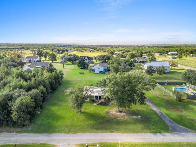 118 Country Lane, Lake Charles, LA 70607