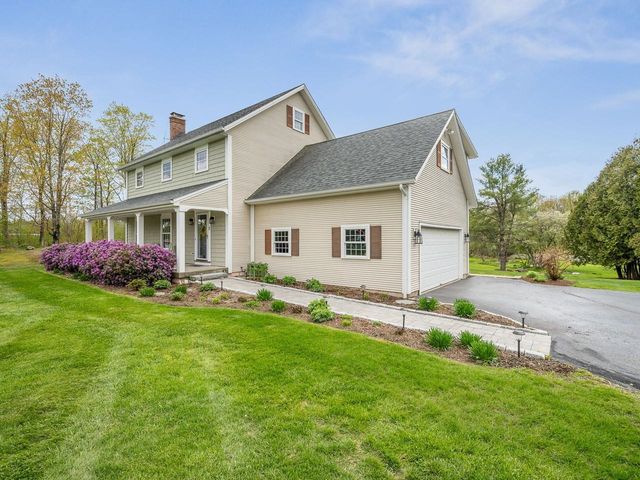 2 Iris Street, Essex, VT 05452