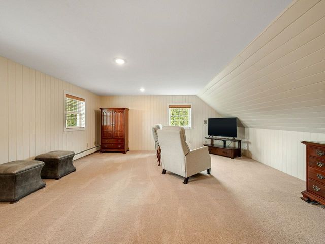 2 Iris Street, Essex, VT 05452