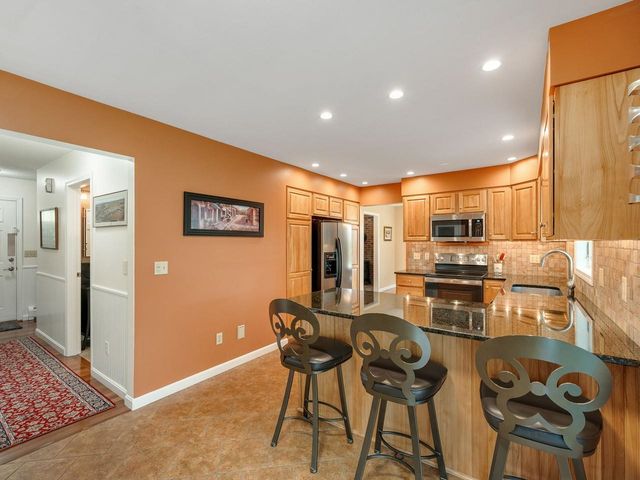 2 Iris Street, Essex, VT 05452