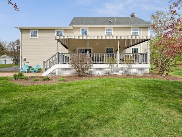 2 Iris Street, Essex, VT 05452