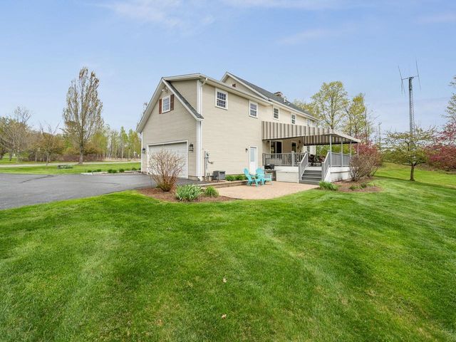 2 Iris Street, Essex, VT 05452