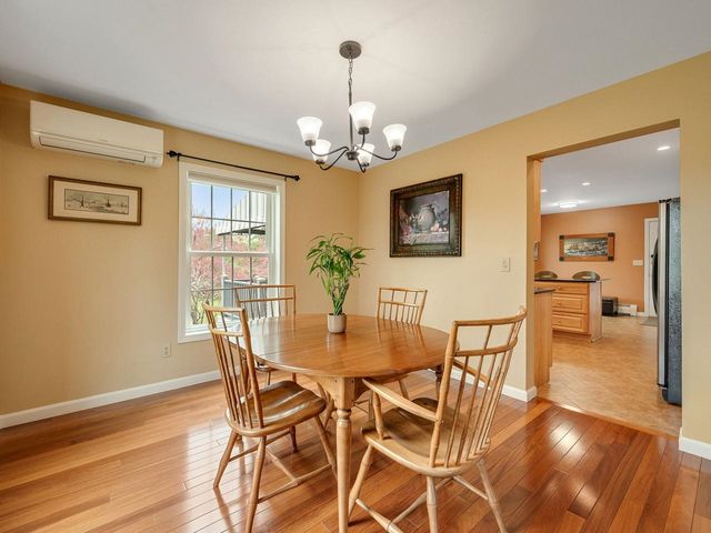 2 Iris Street, Essex, VT 05452