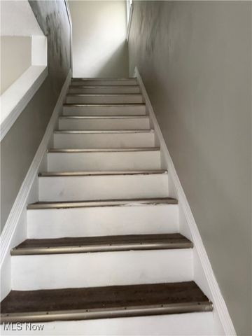 8713 Vineyard Avenue, Cleveland, OH 44105