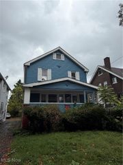 8713 Vineyard Avenue, Cleveland, OH 44105