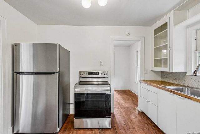 1711 Center, San Antonio, TX 78202