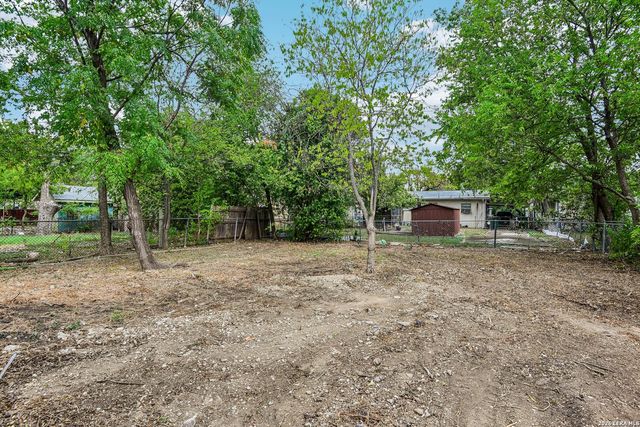 1711 Center, San Antonio, TX 78202