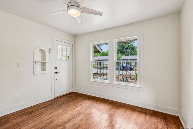 1711 Center, San Antonio, TX 78202