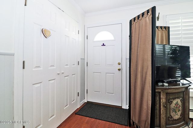 73 Chesterfield Lane, Toms River, NJ 08757