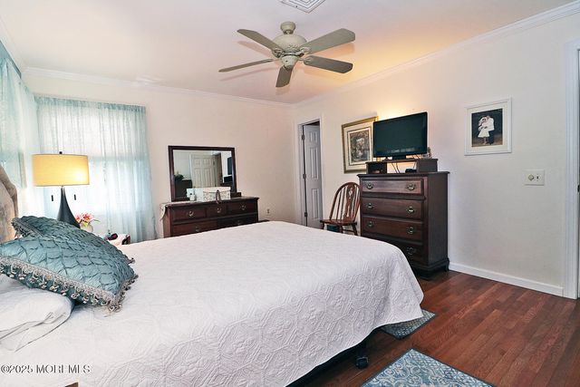 73 Chesterfield Lane, Toms River, NJ 08757