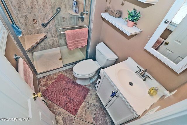 73 Chesterfield Lane, Toms River, NJ 08757