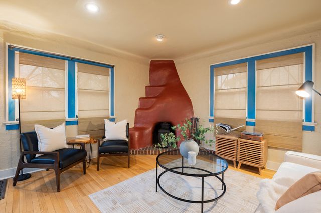 222 Amherst Drive NE, Albuquerque, NM 87106