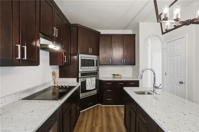 4912 Cavan CT, Virginia Beach, VA 23462