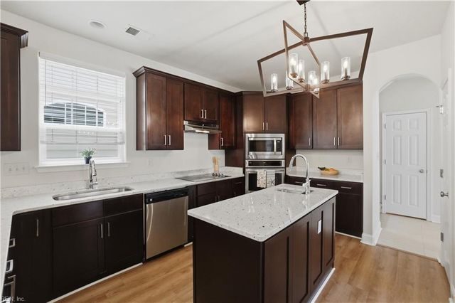 4912 Cavan CT, Virginia Beach, VA 23462