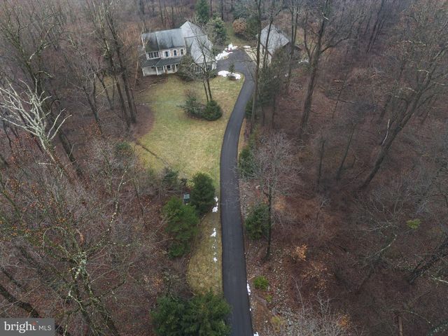 2881 CHESTNUT HILL RD, Pottstown, PA 19465