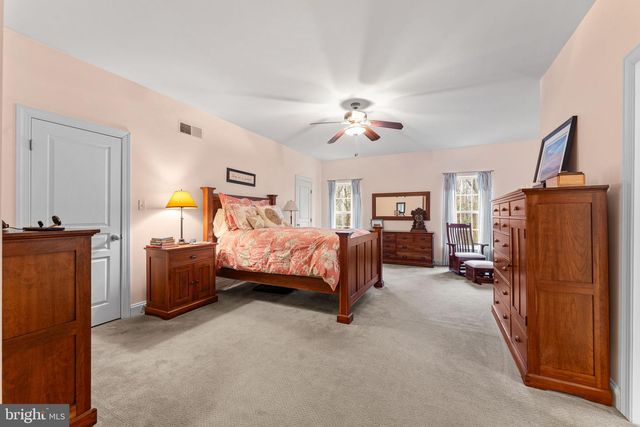 2881 CHESTNUT HILL RD, Pottstown, PA 19465