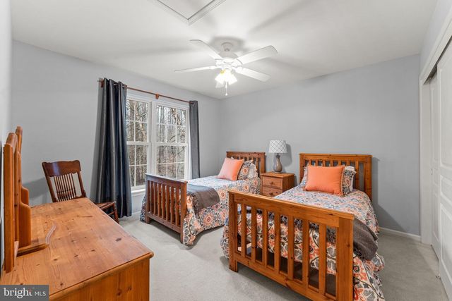 2881 CHESTNUT HILL RD, Pottstown, PA 19465