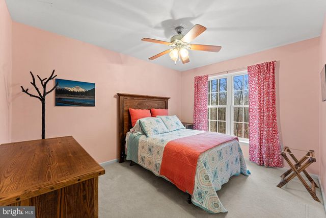 2881 CHESTNUT HILL RD, Pottstown, PA 19465