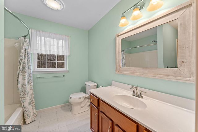 2881 CHESTNUT HILL RD, Pottstown, PA 19465