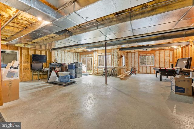 2881 CHESTNUT HILL RD, Pottstown, PA 19465