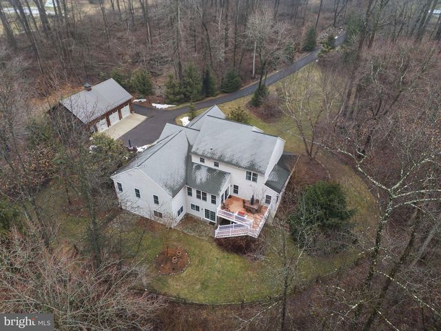 2881 CHESTNUT HILL RD, Pottstown, PA 19465