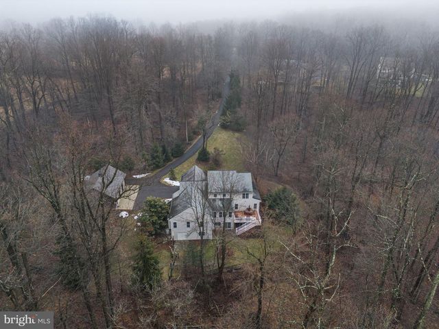 2881 CHESTNUT HILL RD, Pottstown, PA 19465