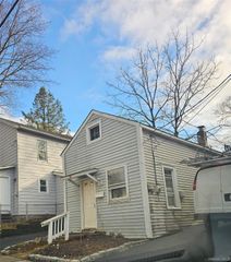 45 Knapp Avenue, Middletown, NY 10940